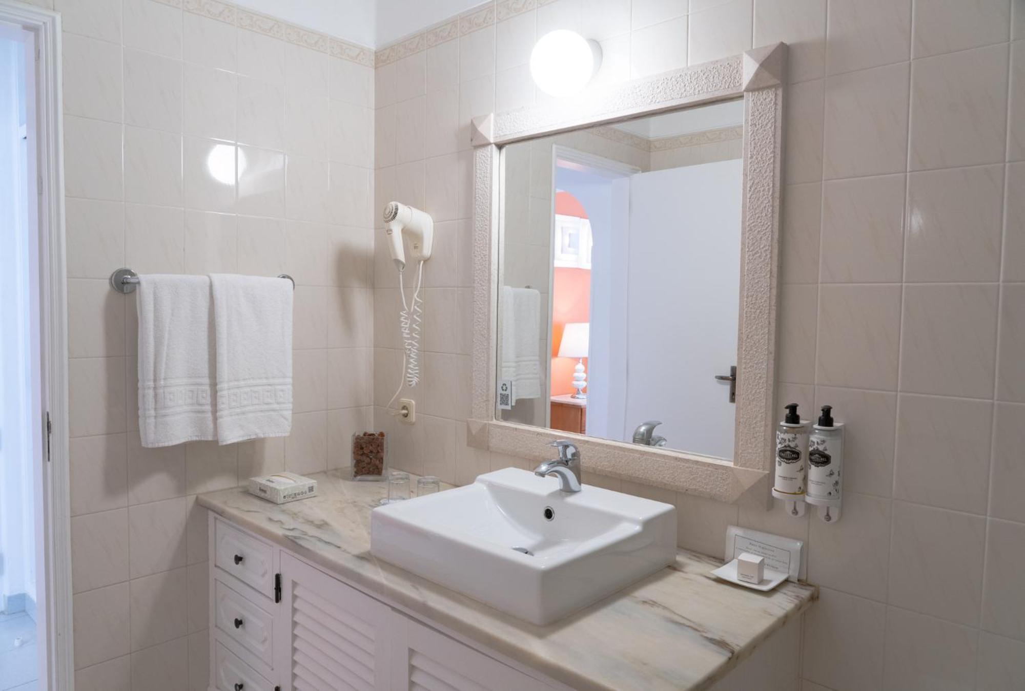 לאגוּ‏ש Villa Mar Azul מראה חיצוני תמונה